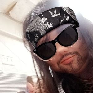 Meet your Posher, Ella